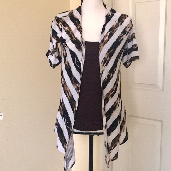 SHORT SLEEVE STRIPED CARDIGAN W/ BROWN TANK - Picture 1 of 6